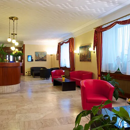 Carmen Hotel