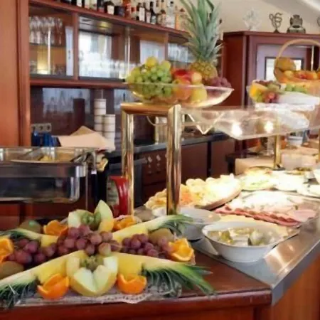 Carmen Hotel
