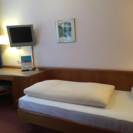 Carmen Hotel